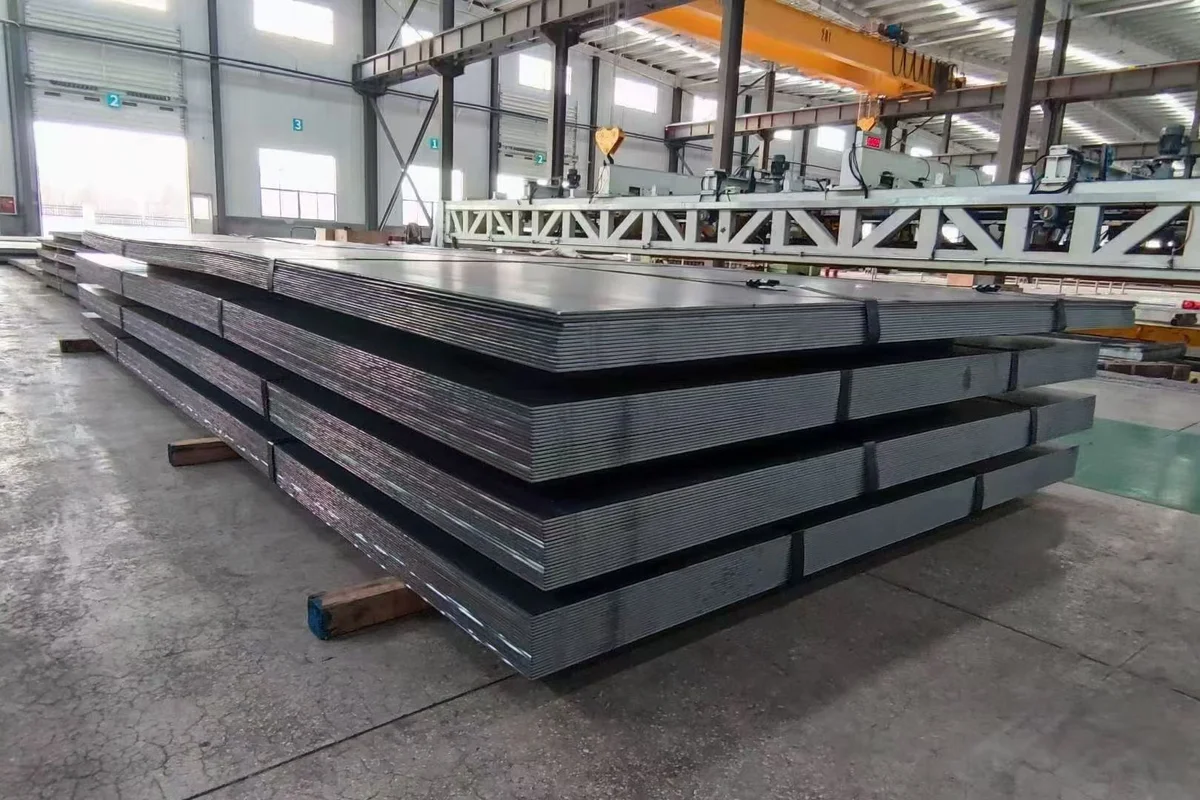 Steel plate inventory in warehouse