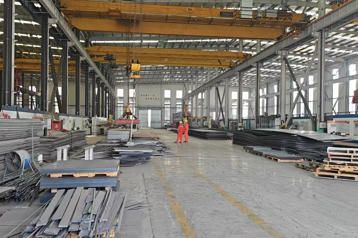 YXYSteel processing base workshop overview
